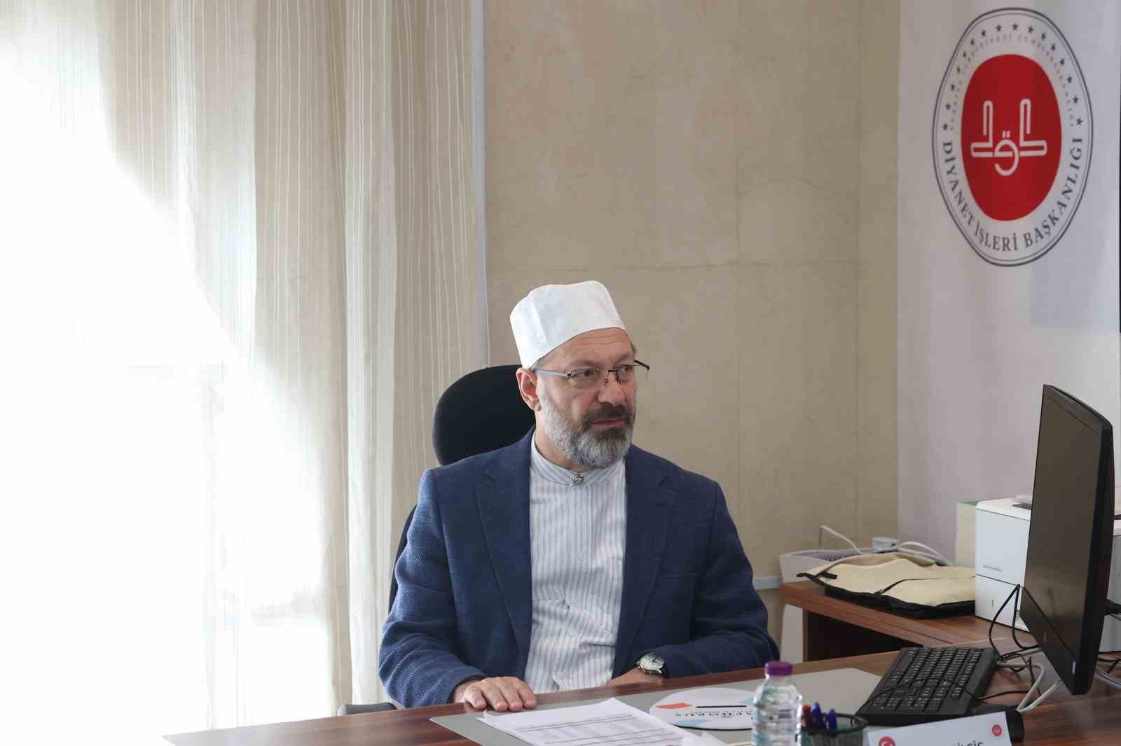 Diyanet İşleri Başkanı Erbaş, Medine’de
