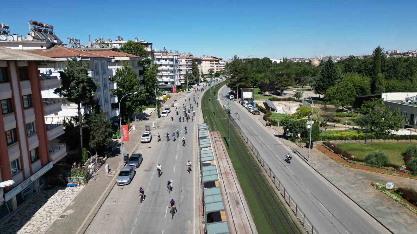 Gaziantep’te Bilal Erdoğan’ın katılımıyla dünya bisiklet günü etkinliği
