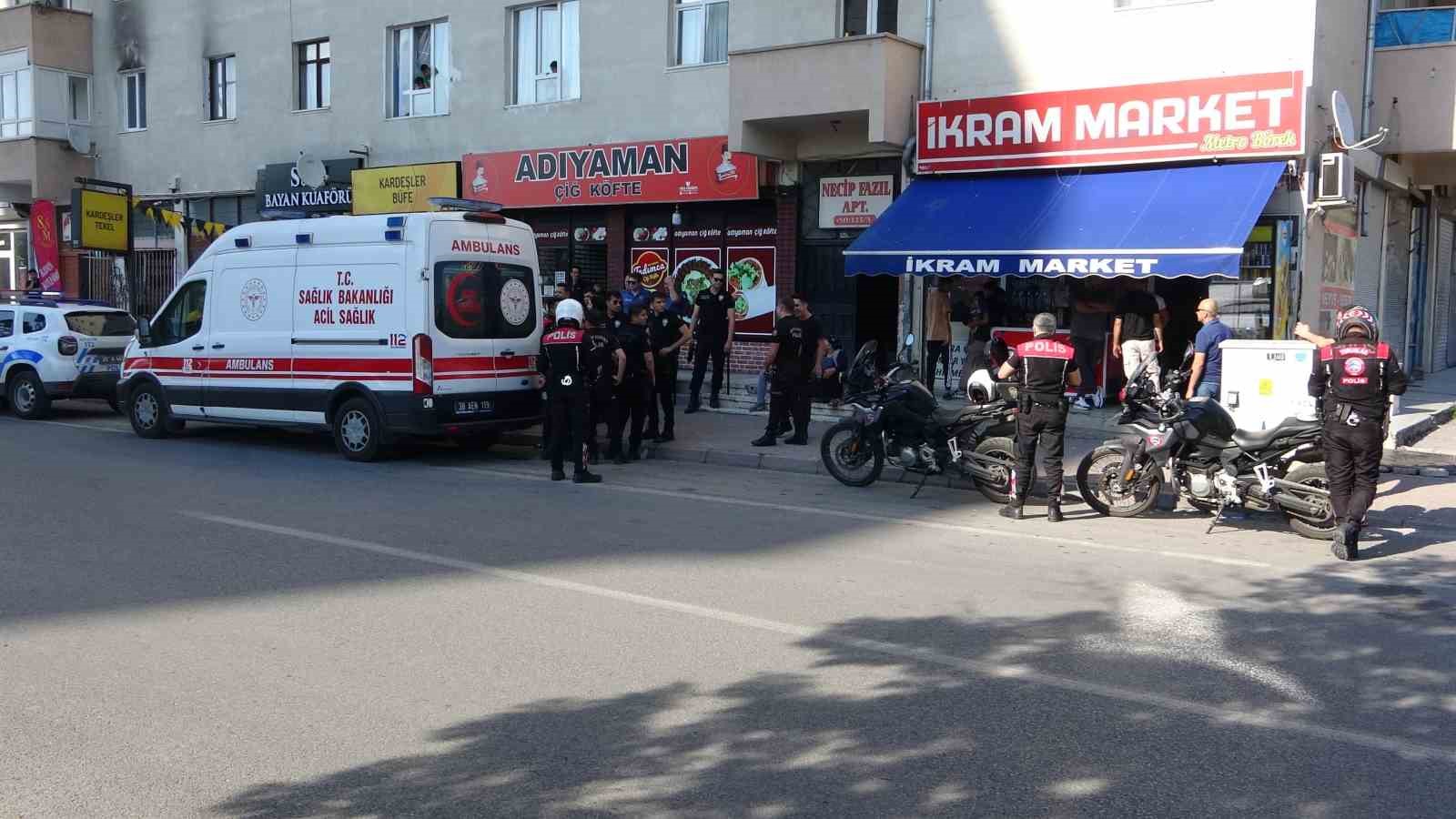 Kayseri’de bıçaklı kavga: 1’i ağır 4 yaralı
