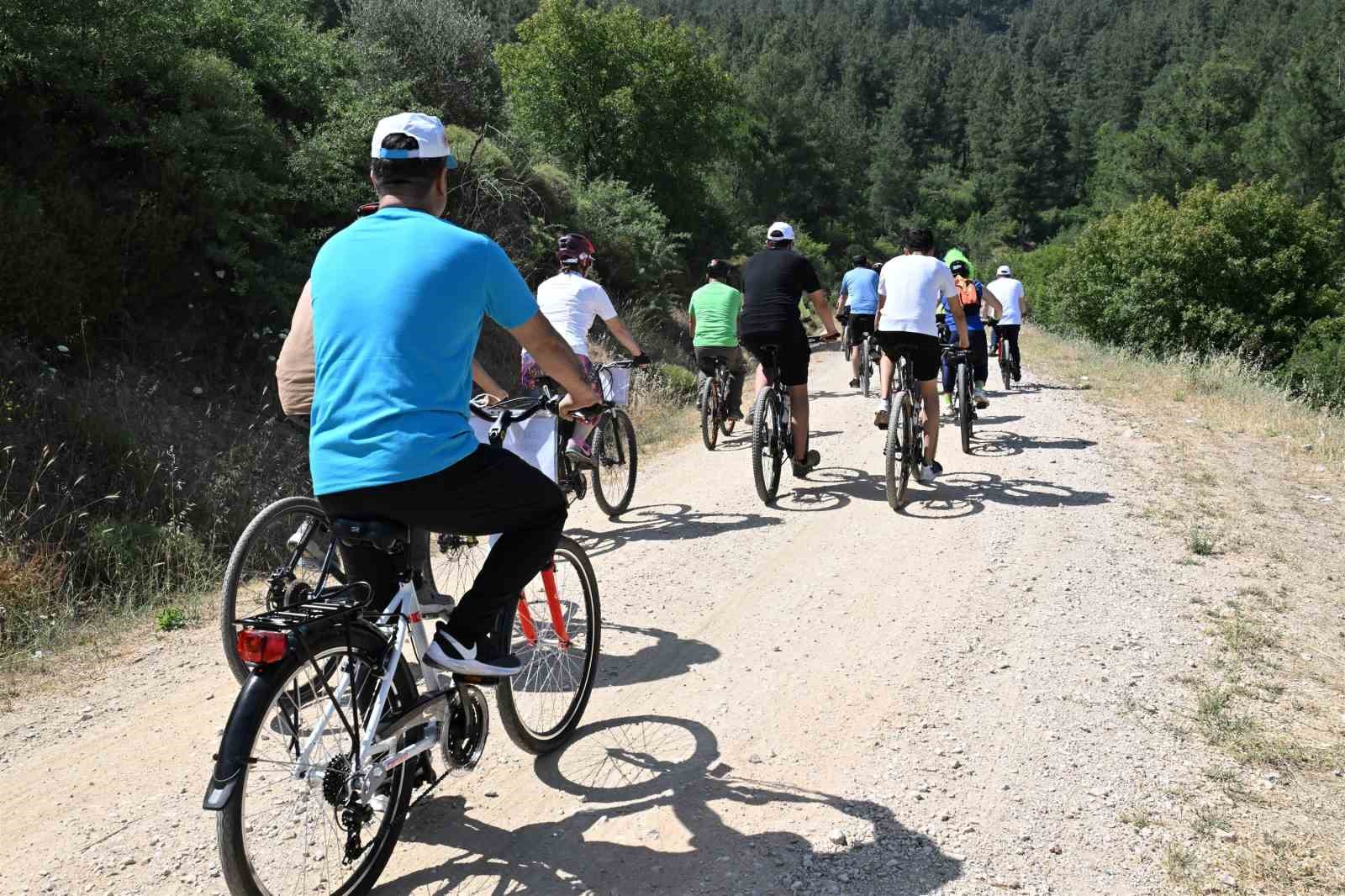 Manisa’da Dünya Çevre Haftası’nda bisiklet turu düzenlendi
