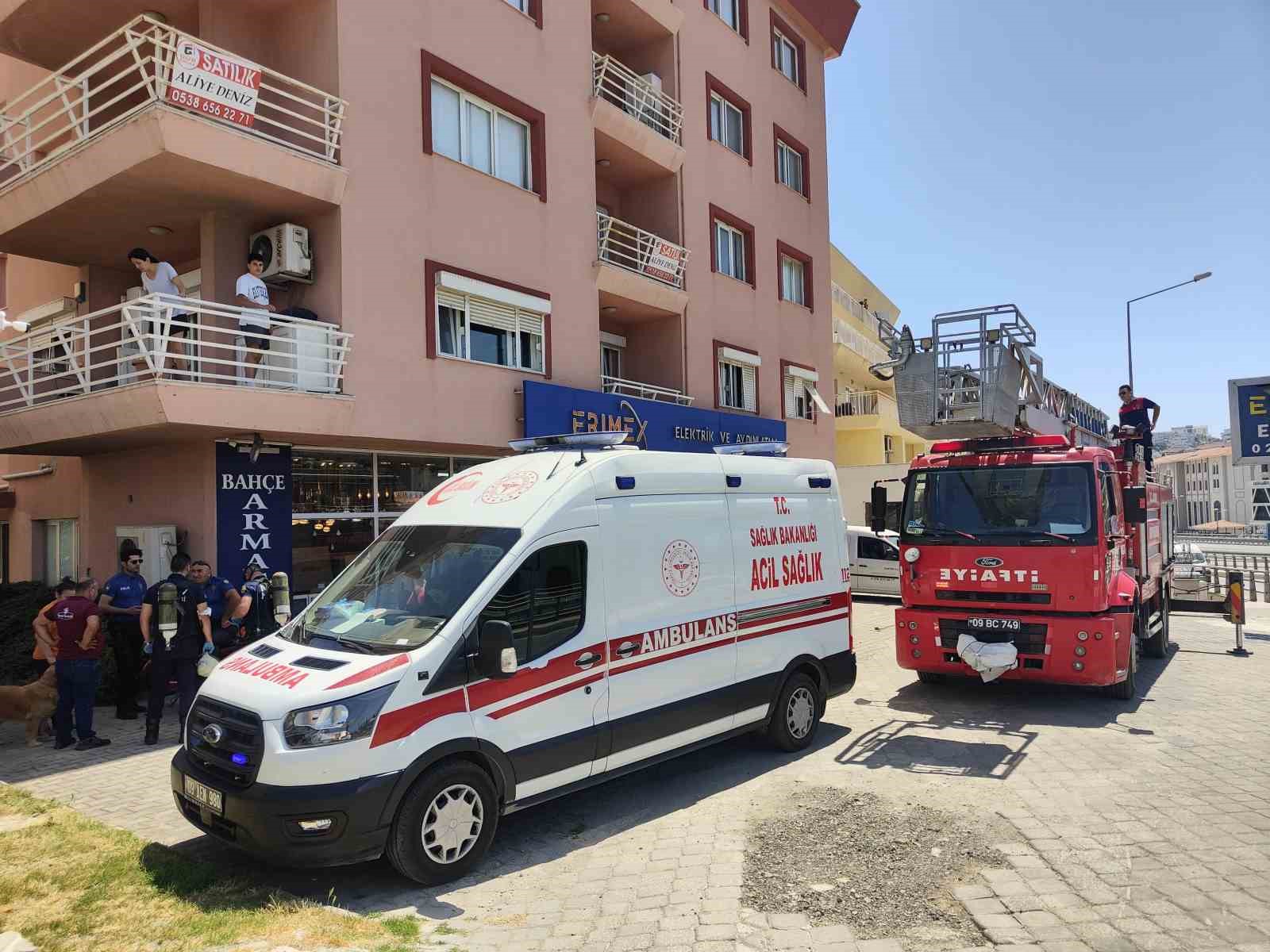 Apartman dairesinden çevreye yayılan kötü koku acı gerçeği ortaya çıkardı
