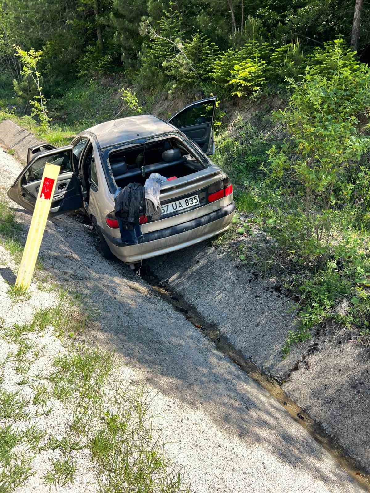 Karabük’te otomobil su kanalına düştü: 2 yaralı
