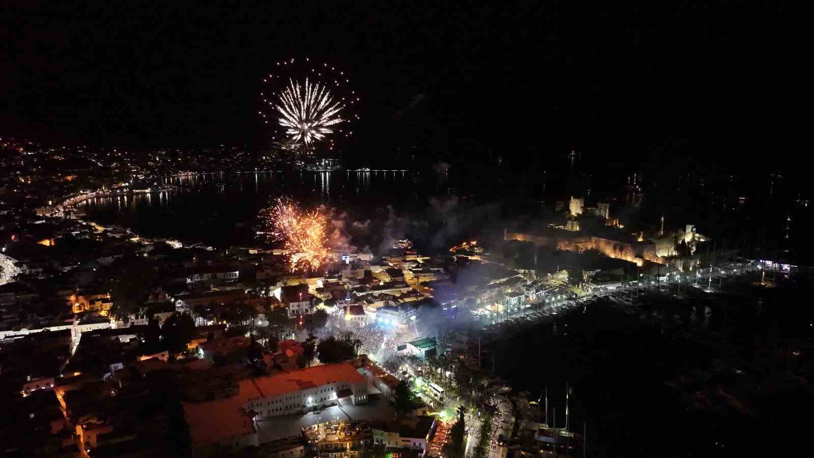 Bodrum’da şampiyonluk coşkusu: Binlerce taraftar kenti yeşil-beyaza bürüdü
