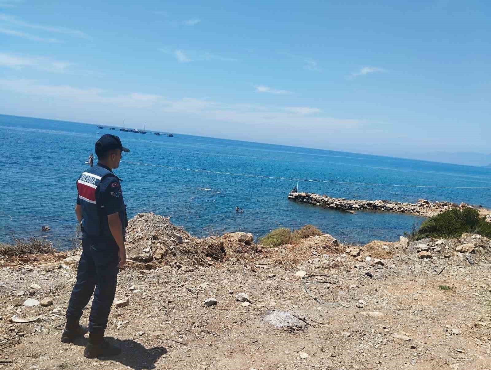 Alanya’da yeşil deniz kaplumbağası ve caretta carettaların yuvalanma bölgeleri kontrol edildi
