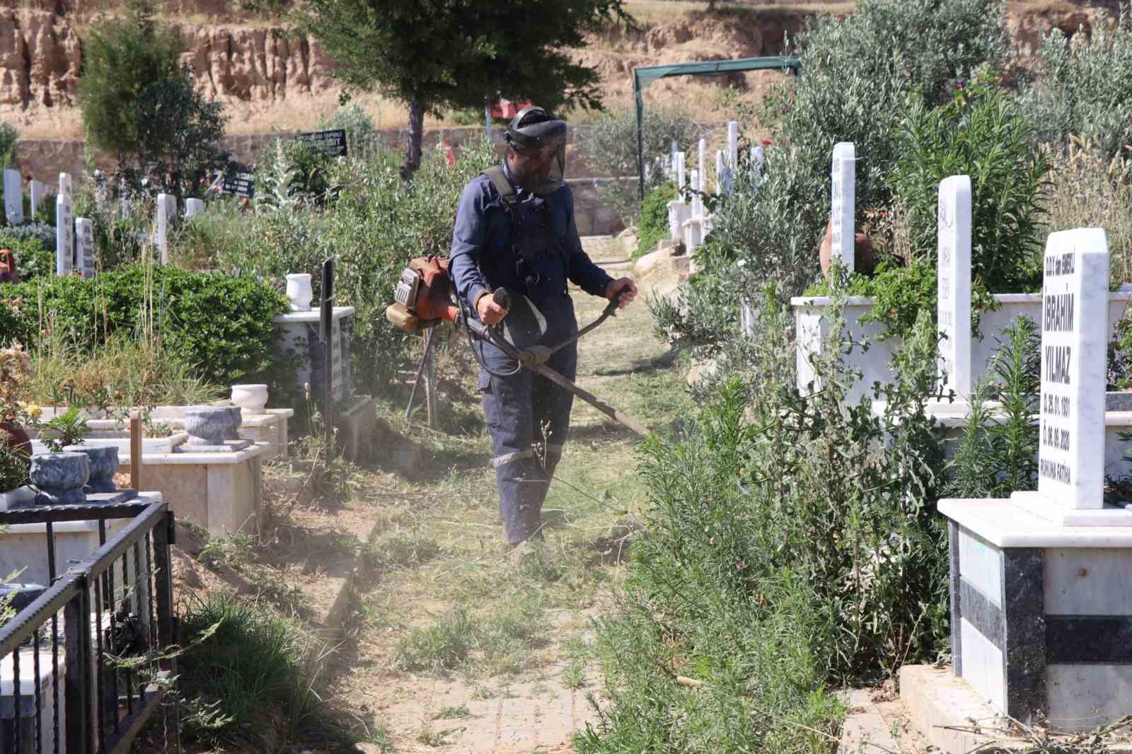 Nazilli’de bayram temizliği başladı
