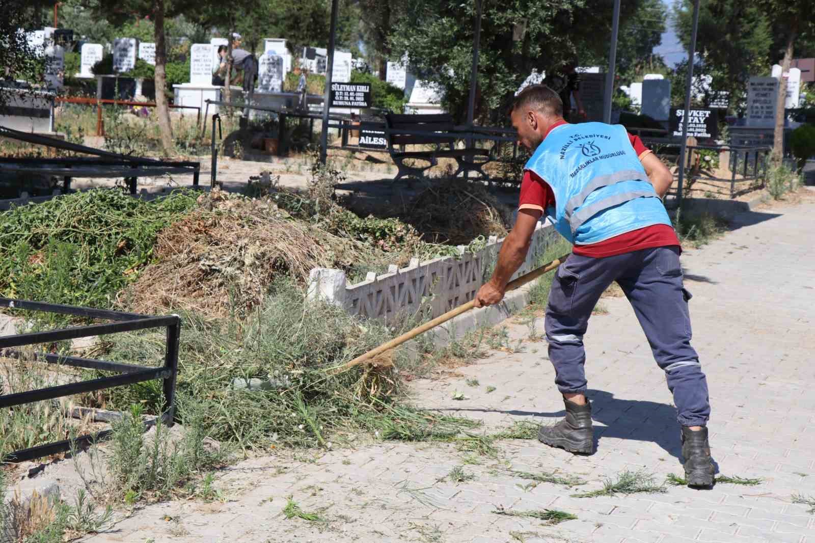 Nazilli’de bayram temizliği başladı
