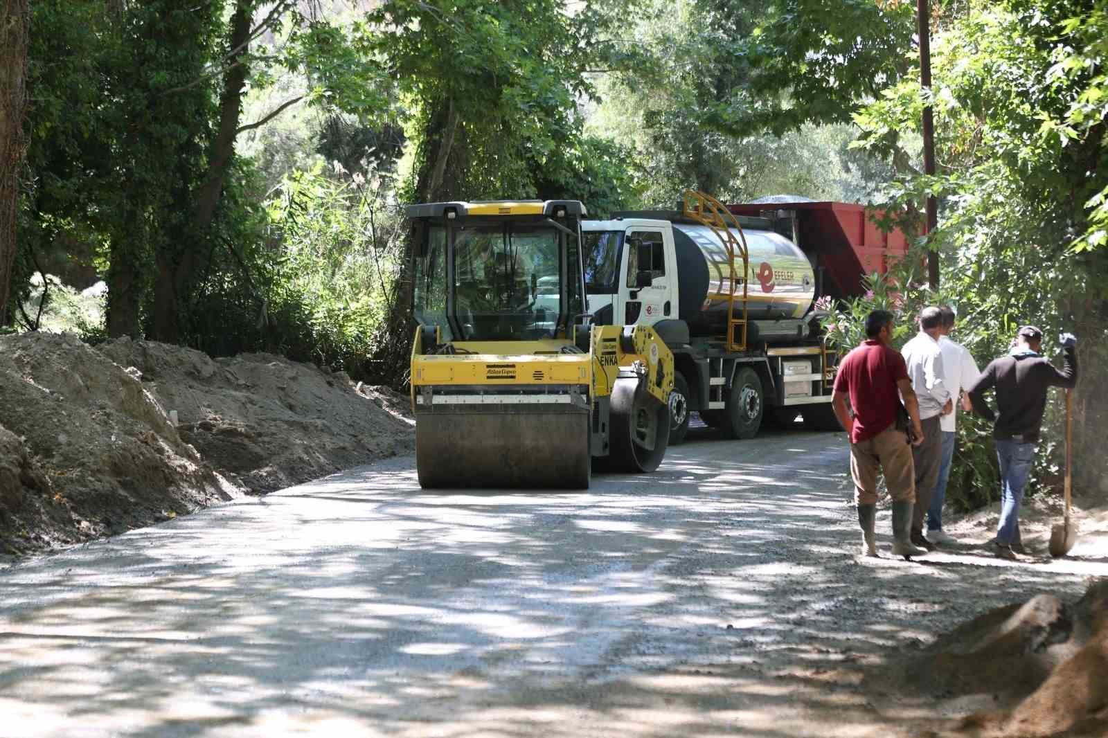 Efeler’in ulaşım ağı yenileniyor
