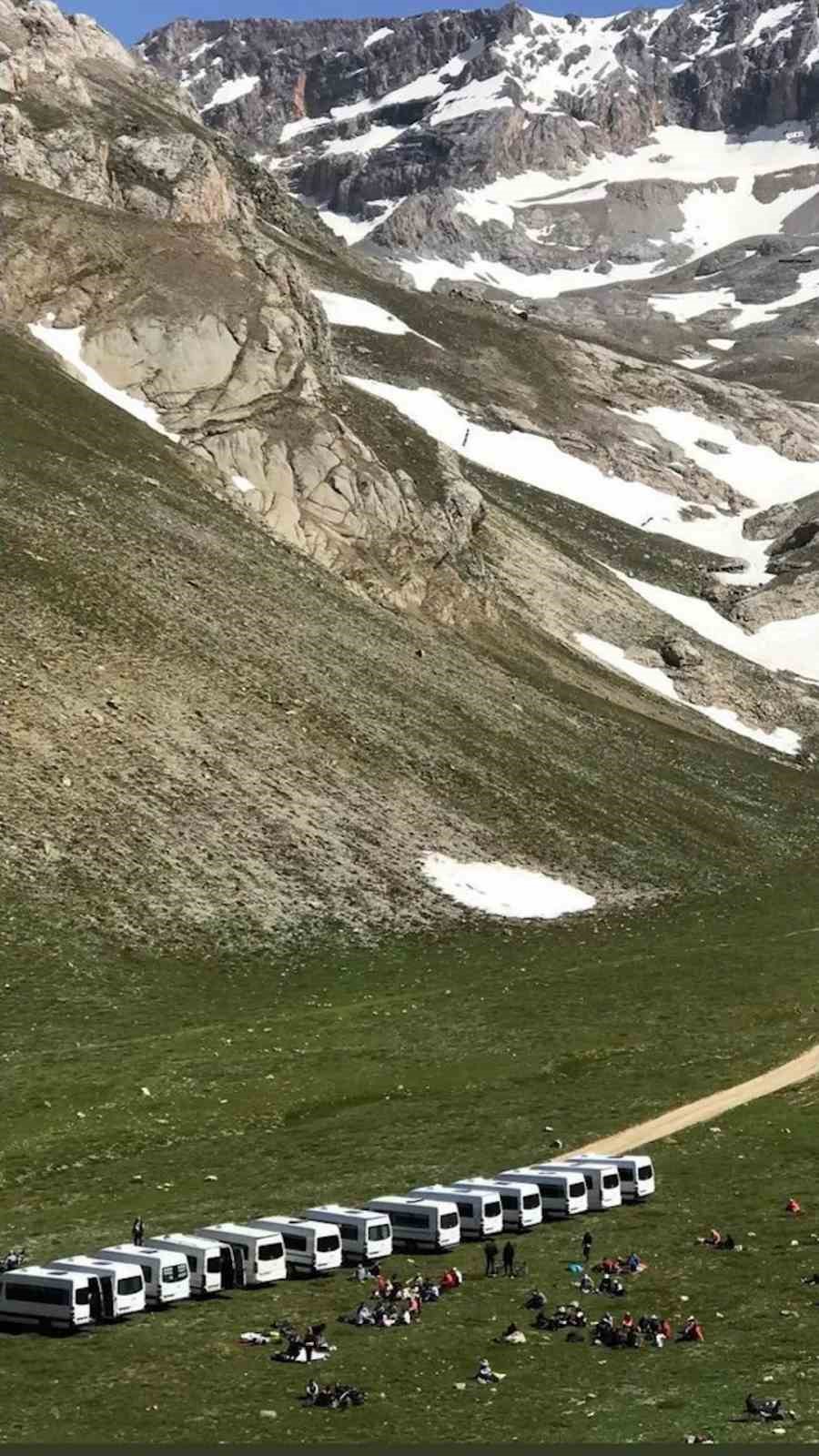 Niğde’nin doğa harikası alanı çöplüğe dönüyor
