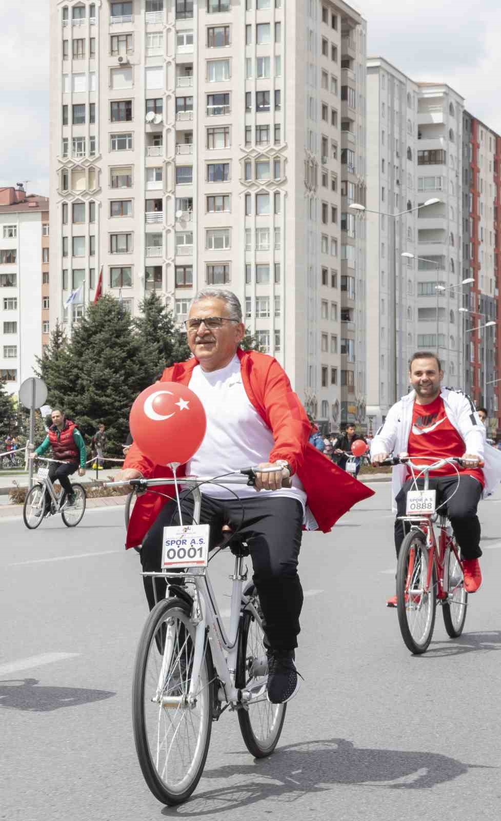 Başkan Büyükkılıç: “Bisiklet kullanımı teşvikinde Türkiye’ye örnek oluyoruz”
