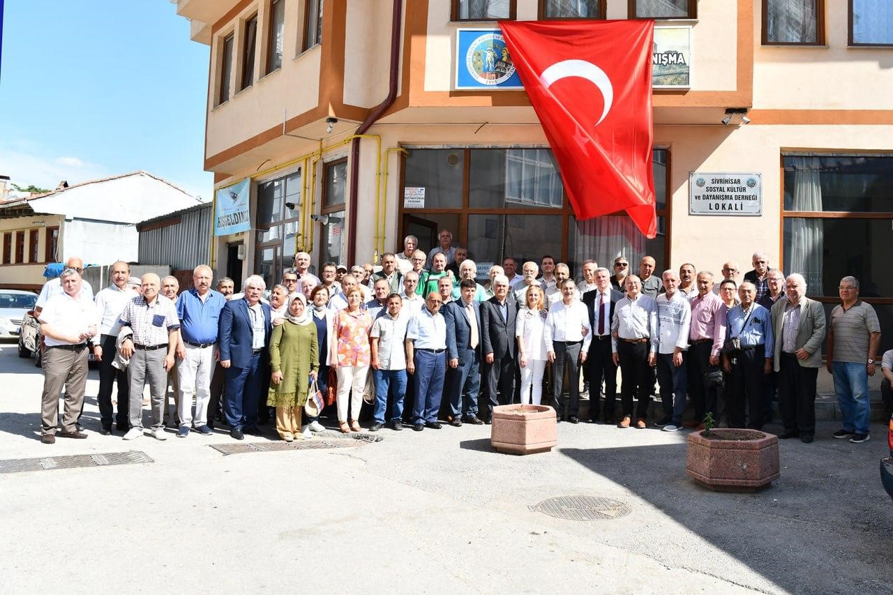 Sivrihisarlılar Derneği Başkanı İsmail Arslan güven tazeledi
