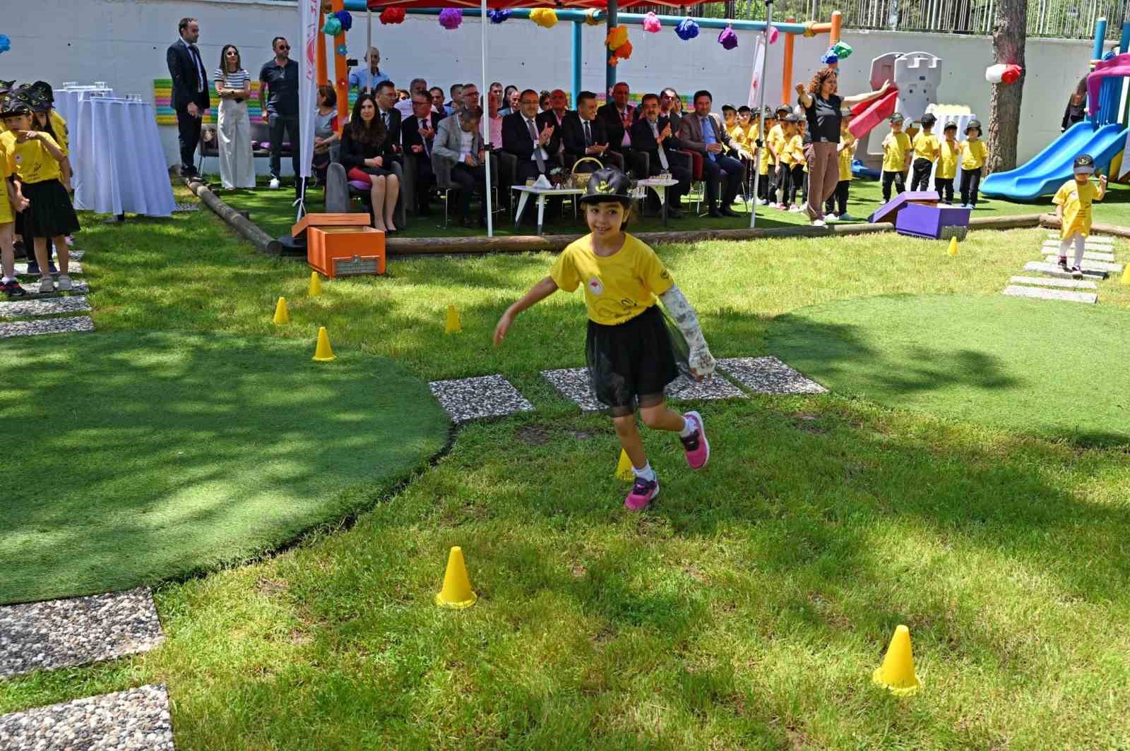 Denizli’de Dünya Arı Günü miniklerle kutlandı
