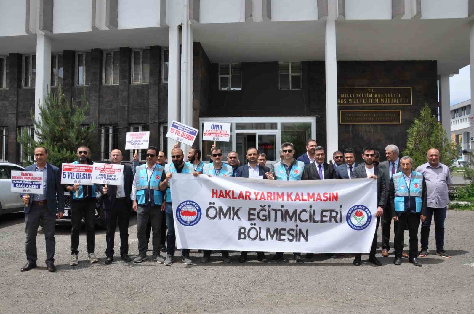 Kars’ta idarecilerden basın açıklaması
