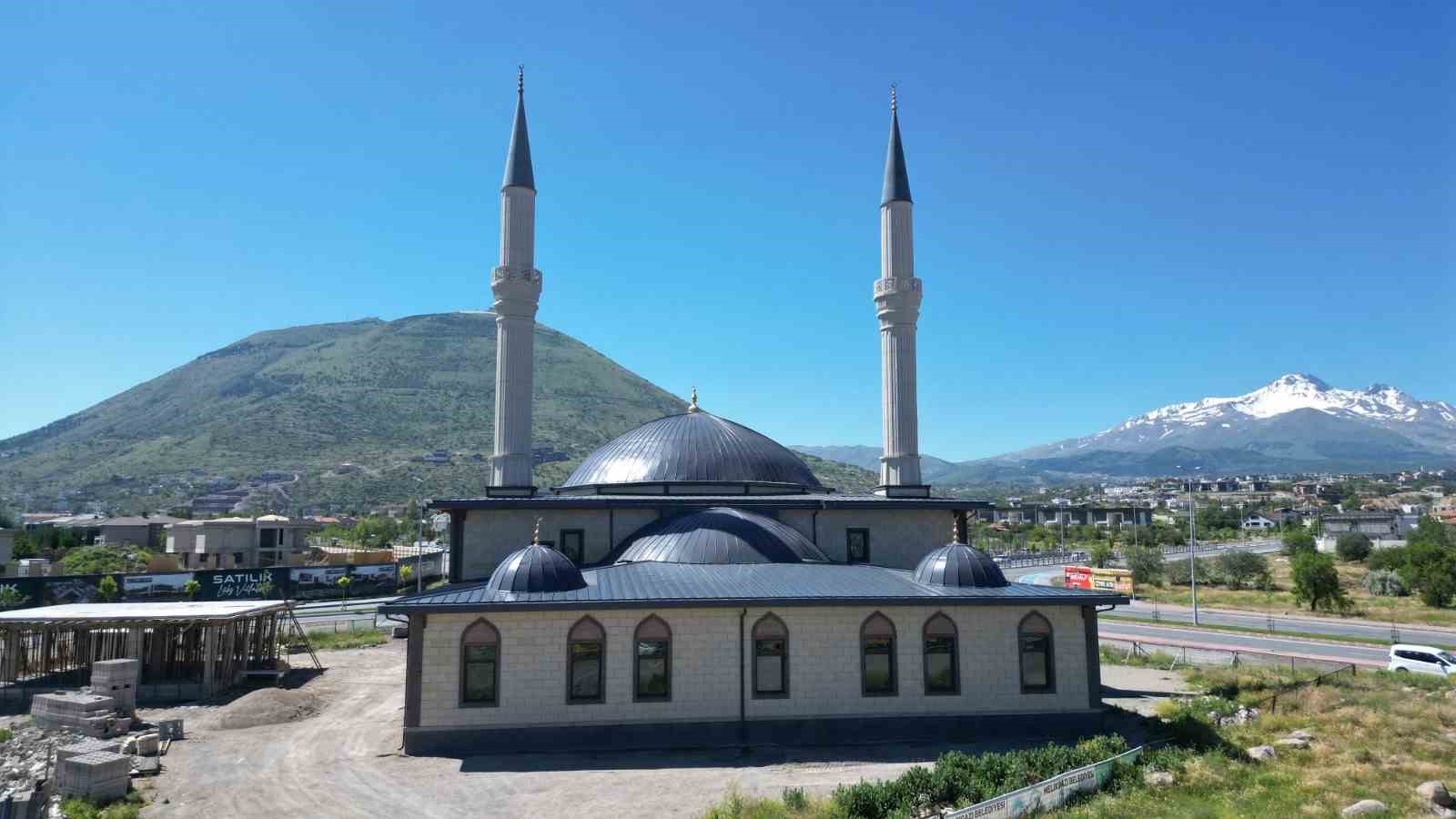 Ali Erkara Camii için son hazırlıklar tamamlanıyor
