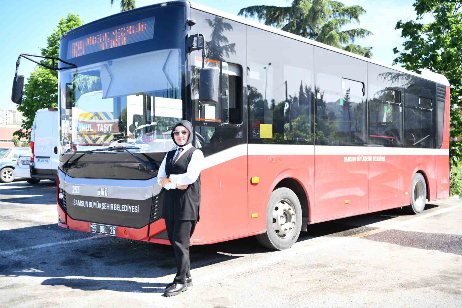 Samsun’un Nazime kaptanı, otobüs şoförü olarak çalışıyor
