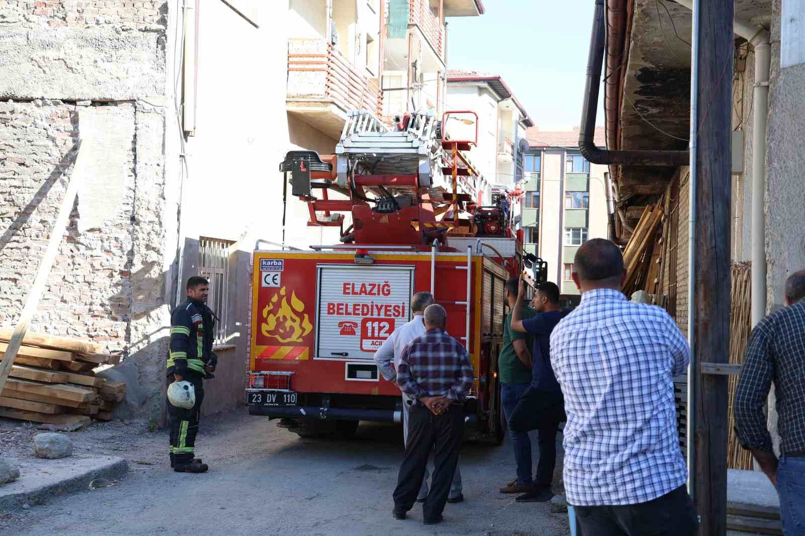 Mutfakta çıkan yangın söndürüldü
