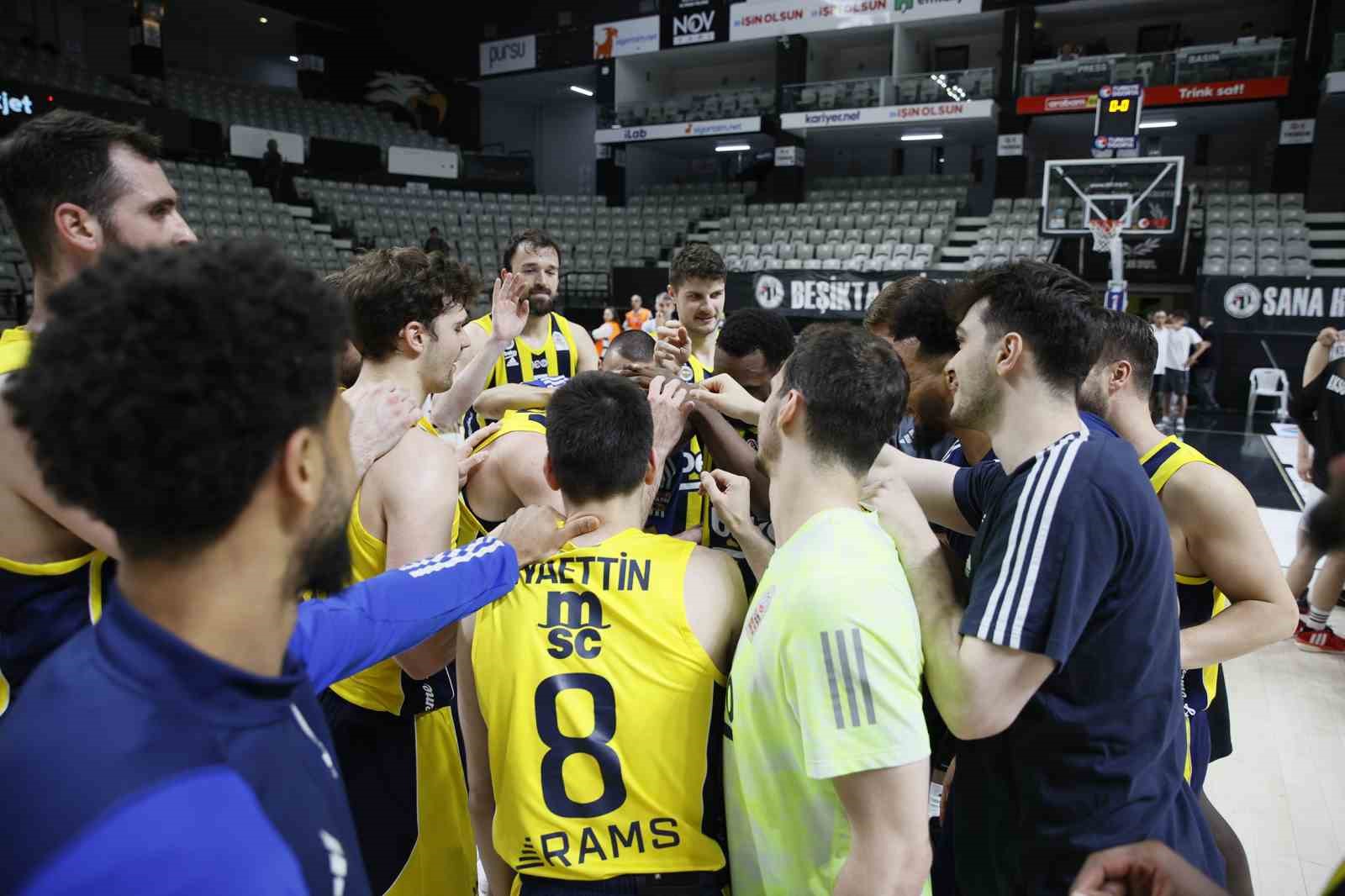 Fenerbahçe, finalde A. Efes’in rakibi oldu
