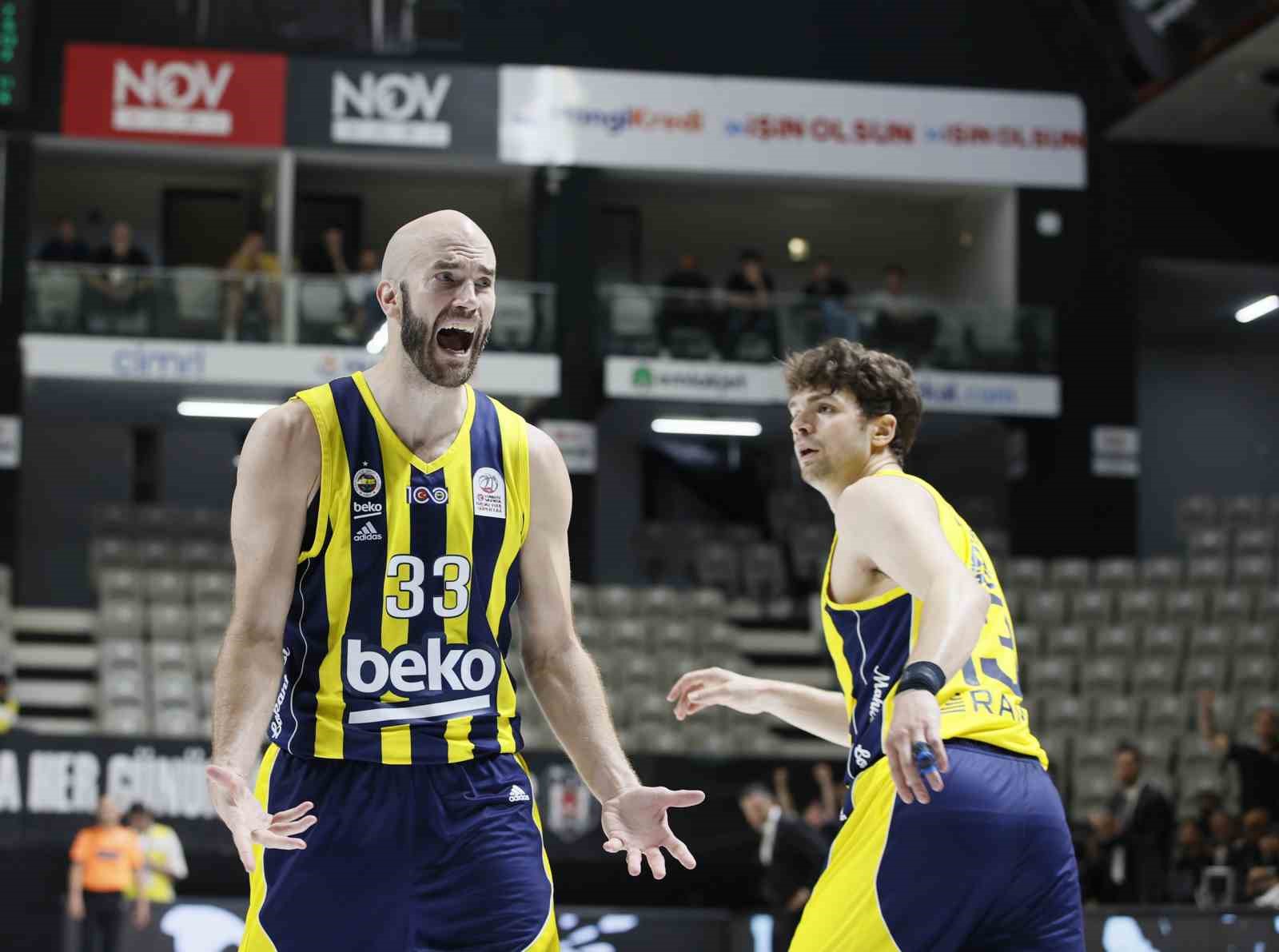 Fenerbahçe, finalde A. Efes’in rakibi oldu
