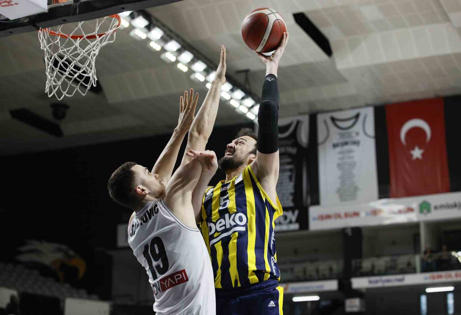 Fenerbahçe, finalde A. Efes’in rakibi oldu
