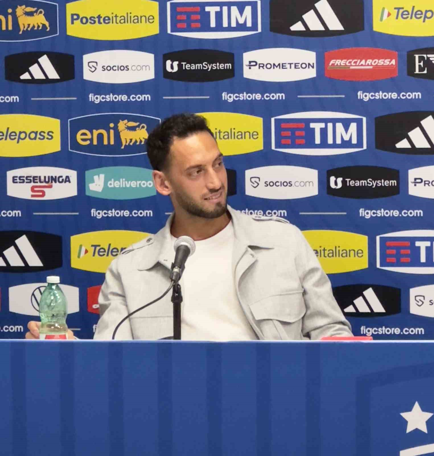 Hakan Çalhanoğlu: 