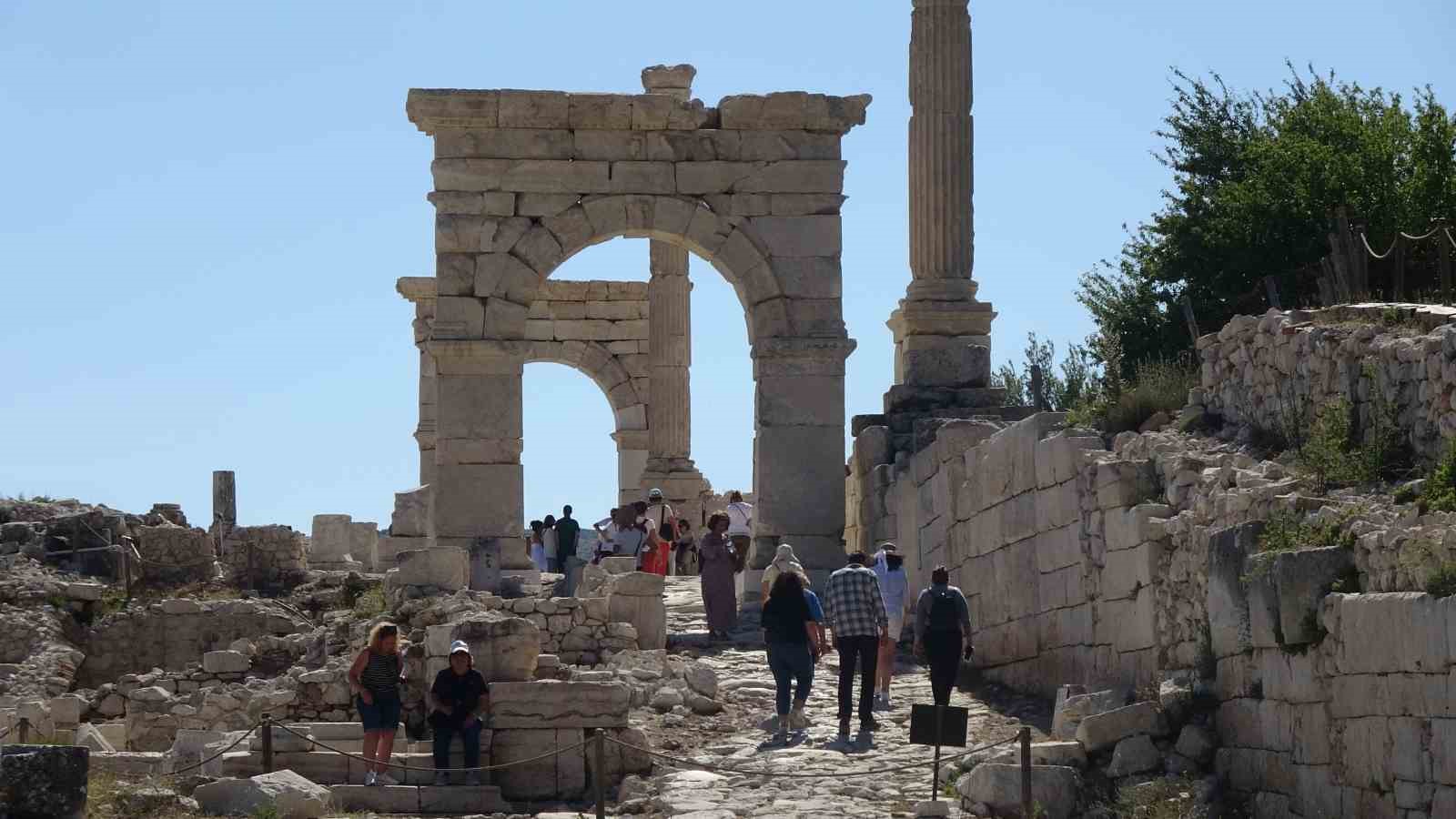 AB büyükelçileri Sagalassos Antik Kenti’nde bir araya geldi
