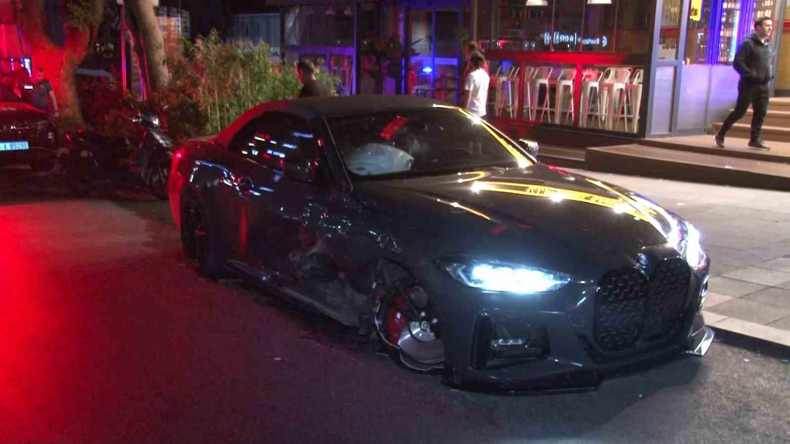 Şişli’de ters yöne giren alkollü sürücünün sokağı birbirine kattığı anlar kamerada: 2 yaralı
