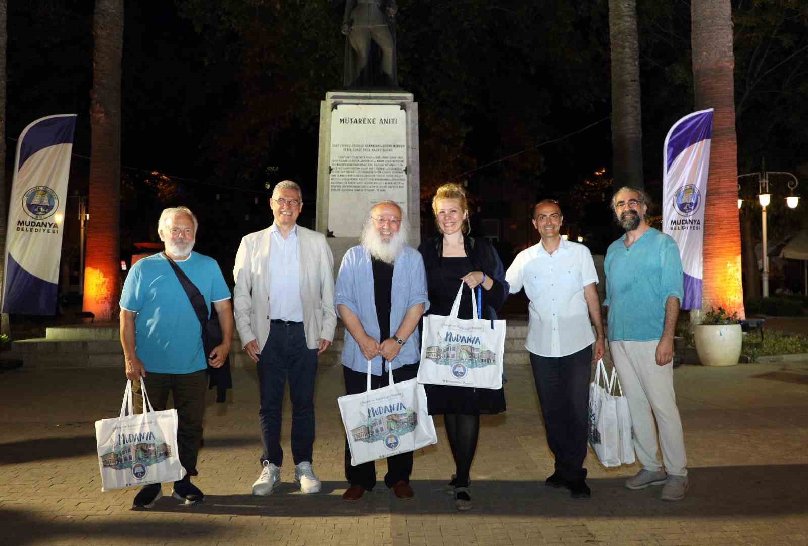 Nazım Hikmet Mudanya’da şiir ve şarkılarla anıldı
