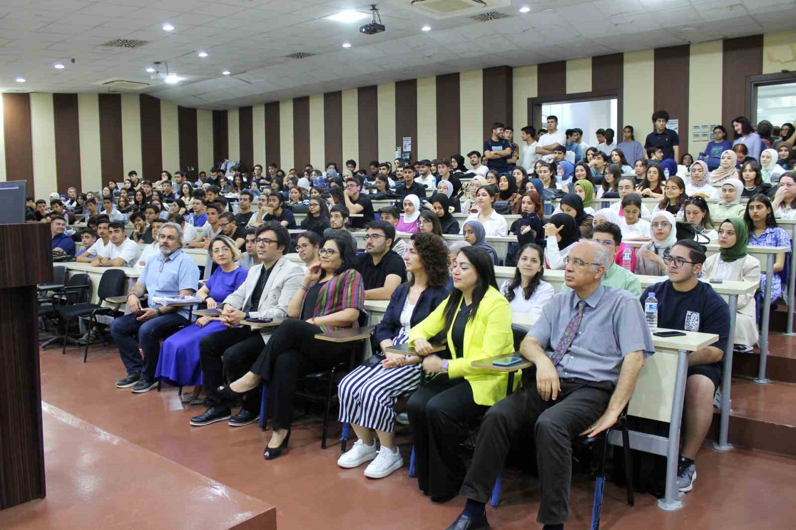 GAÜN Tıp Fakültesi’nde geleneksel “Bilim Modülü” etkinliği gerçekleştirildi
