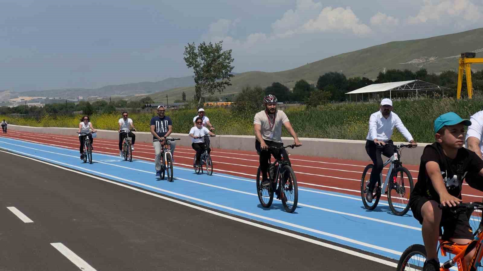 Sincan Park’ta pedallar sağlık için çevrildi
