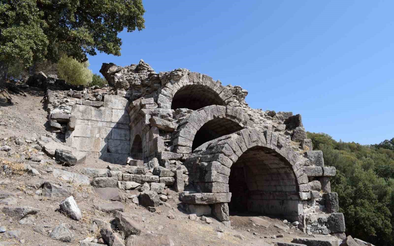 Yunusemre Aigai’deki kazı çalışmalarında desteğini sürdürecek
