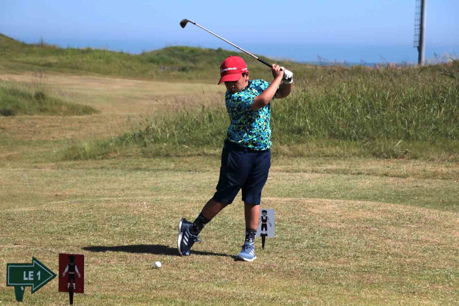 Okul Sporları Golf Türkiye Şampiyonası başladı
