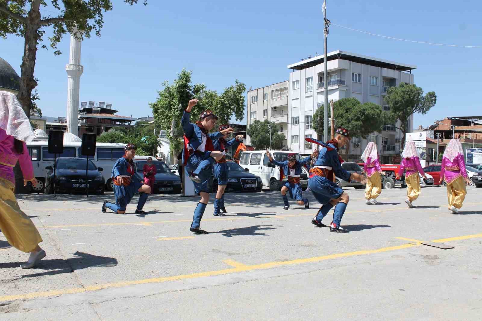 Buharkent Halk Eğitimi Merkezi’nden yıl sonu sergisi
