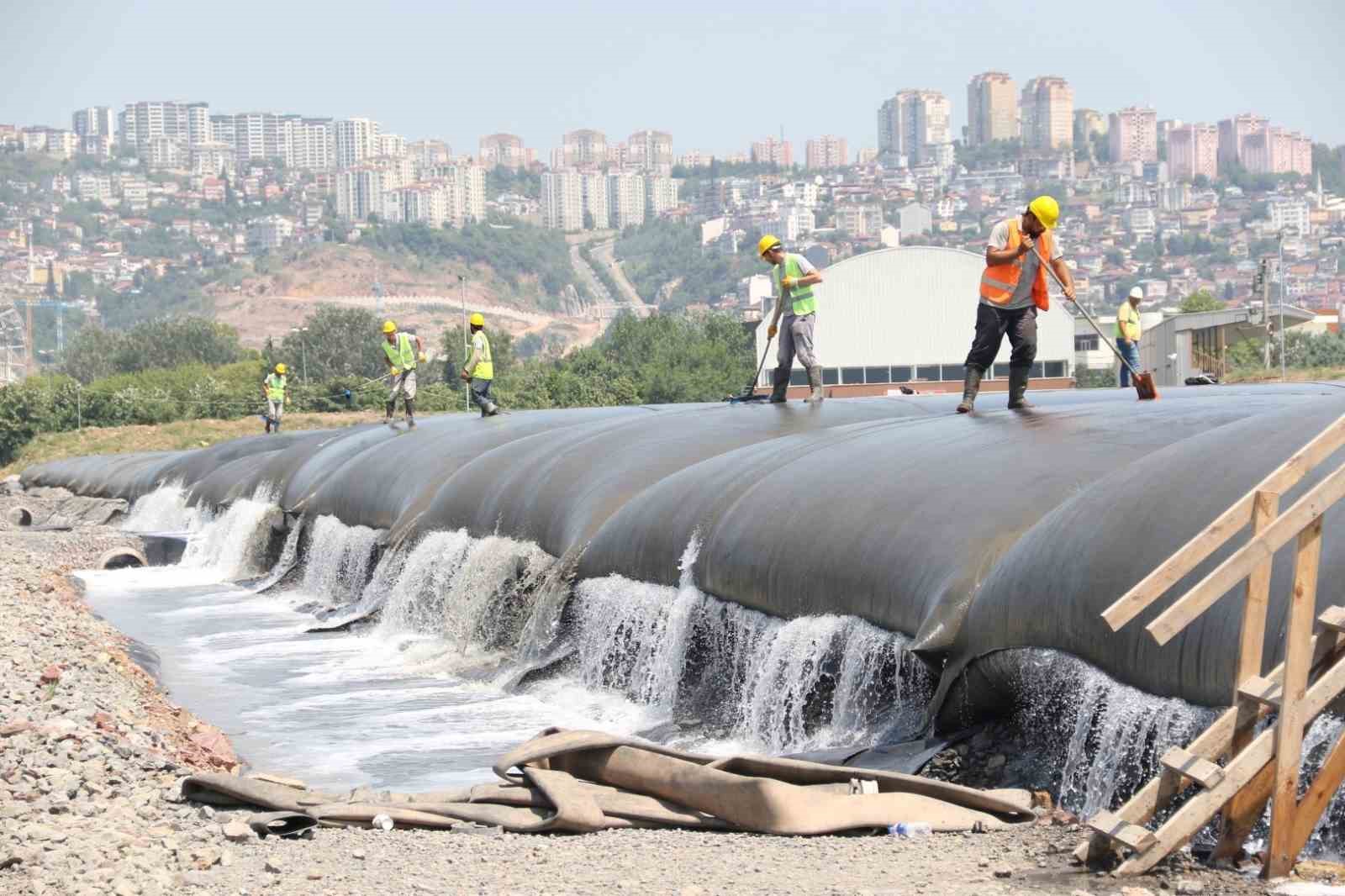 Dipten diriliş İzmit Körfezi’ne 