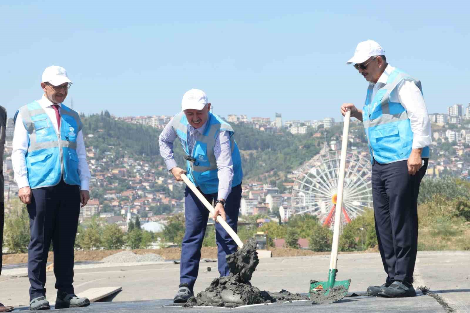 Dipten diriliş İzmit Körfezi’ne 