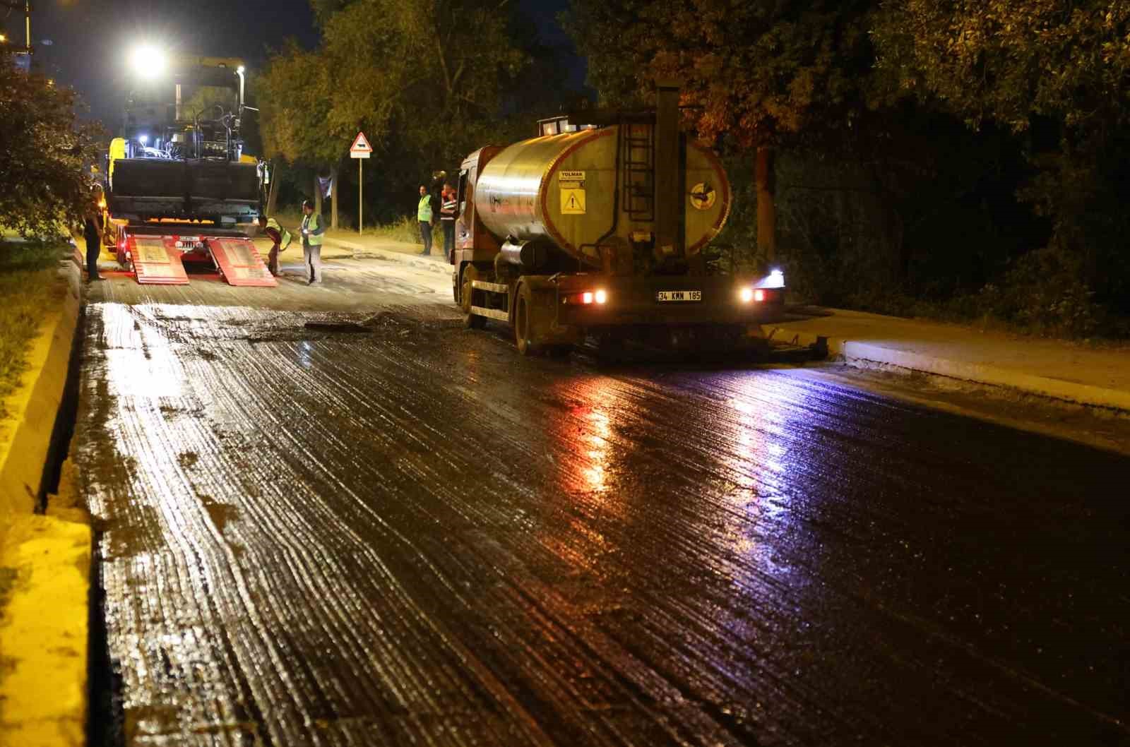 Eyüpsultan’da İBB koordinasyonunda asfaltlama çalışmaları aralıksız sürüyor
