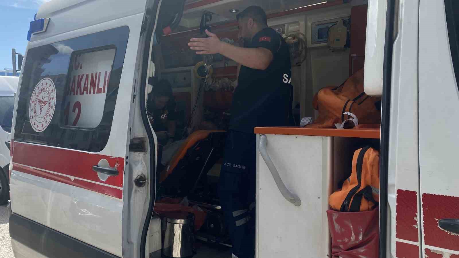 Motor kurye ile mobilya firması çalışanları arasında silahlı kavga: 5 yaralı
