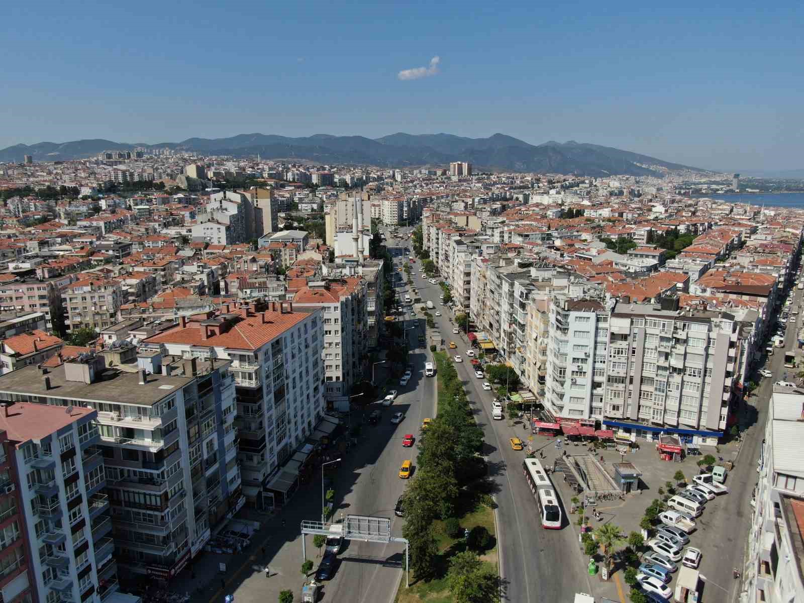 İzmir’de eski evlerin bile kira fiyatları piyasanın üzerinde
