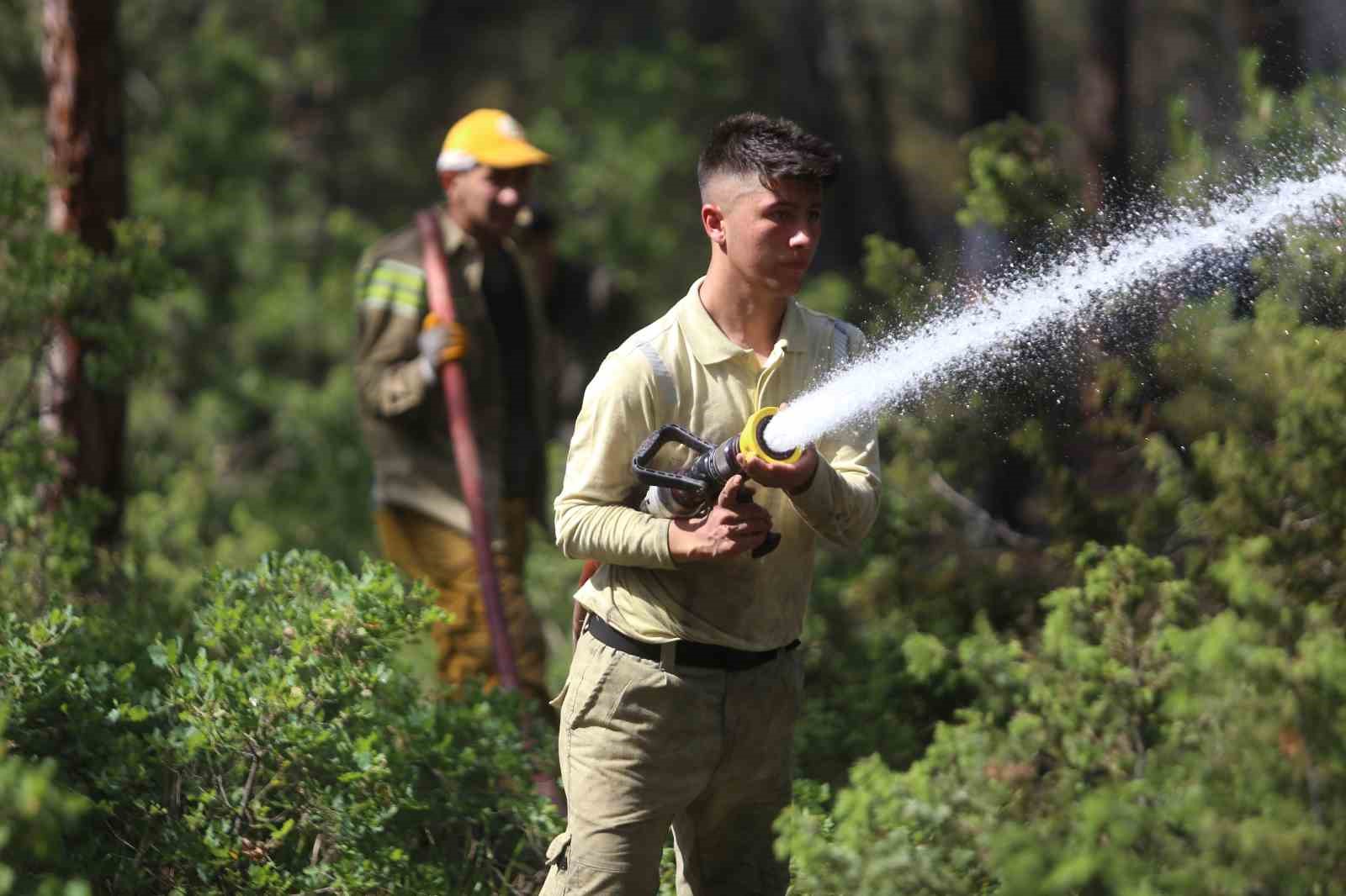 Orhaneli’ndeki orman yangını kontrol altına alındı
