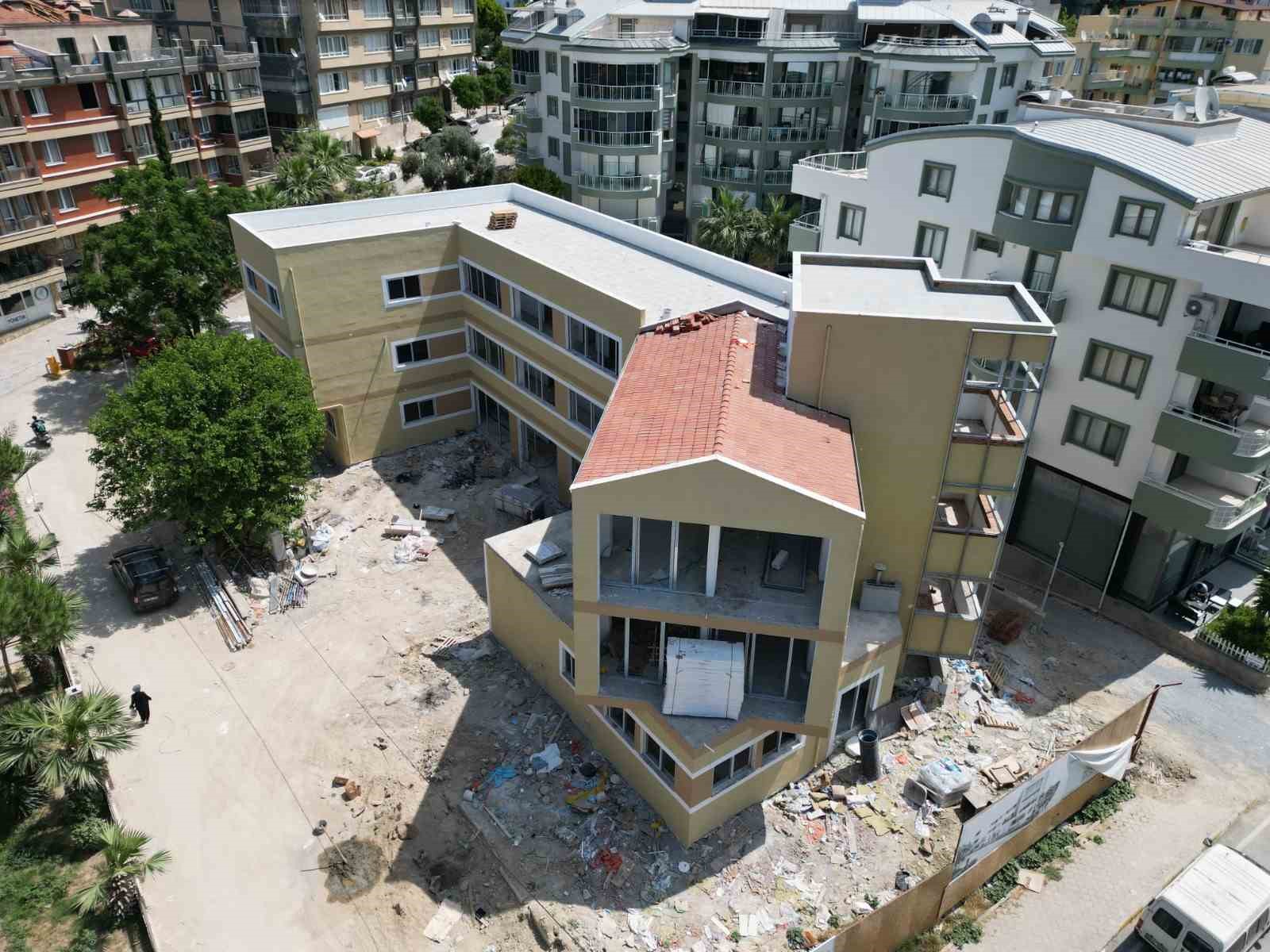 Başkan Günel Çocuk Bakım Evi ve Kadın Danışma Merkezi’nde incelemelerde bulundu
