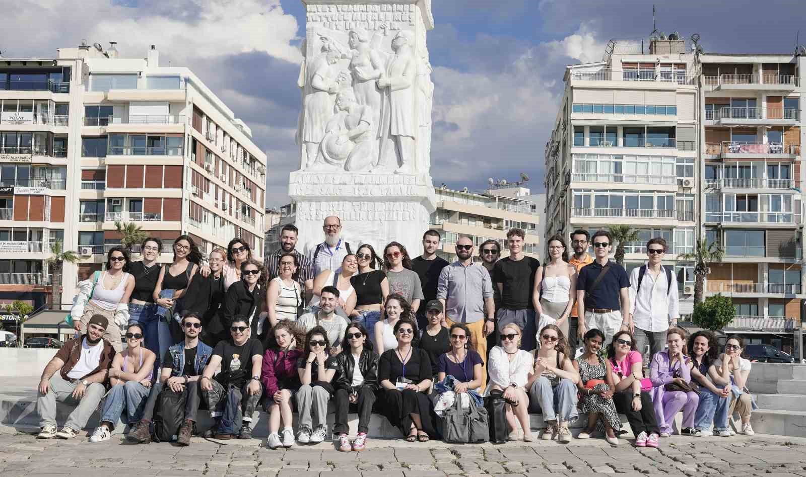 Uluslararası öğrenciler üçüncü kez İzmir’de buluştu
