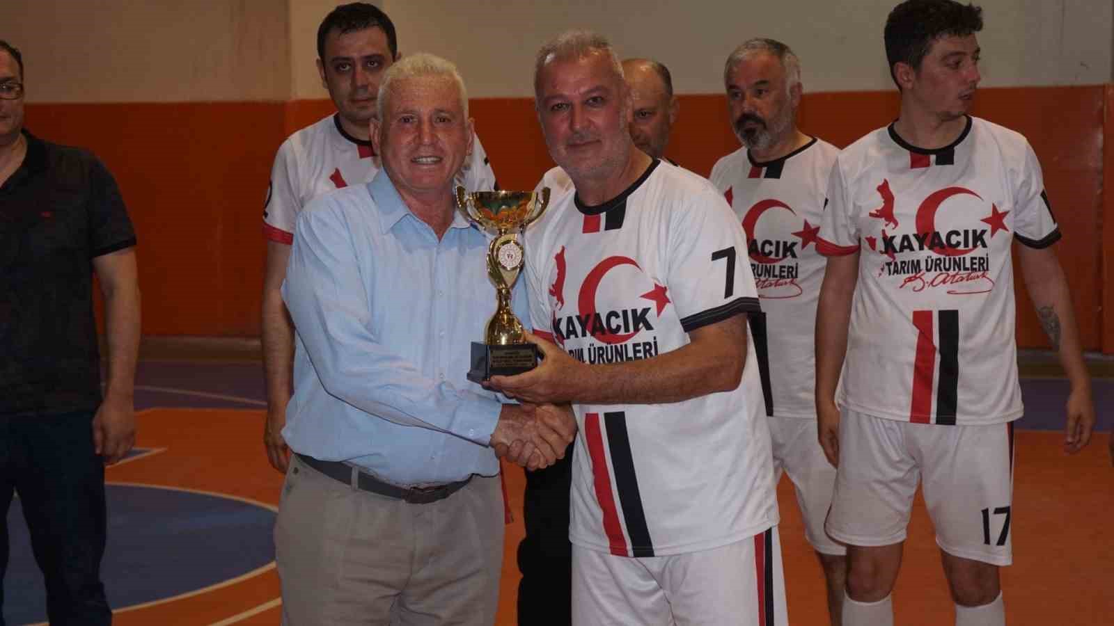 Sarıgöl Kaymakamlık Voleybol Turnuvası sona erdi
