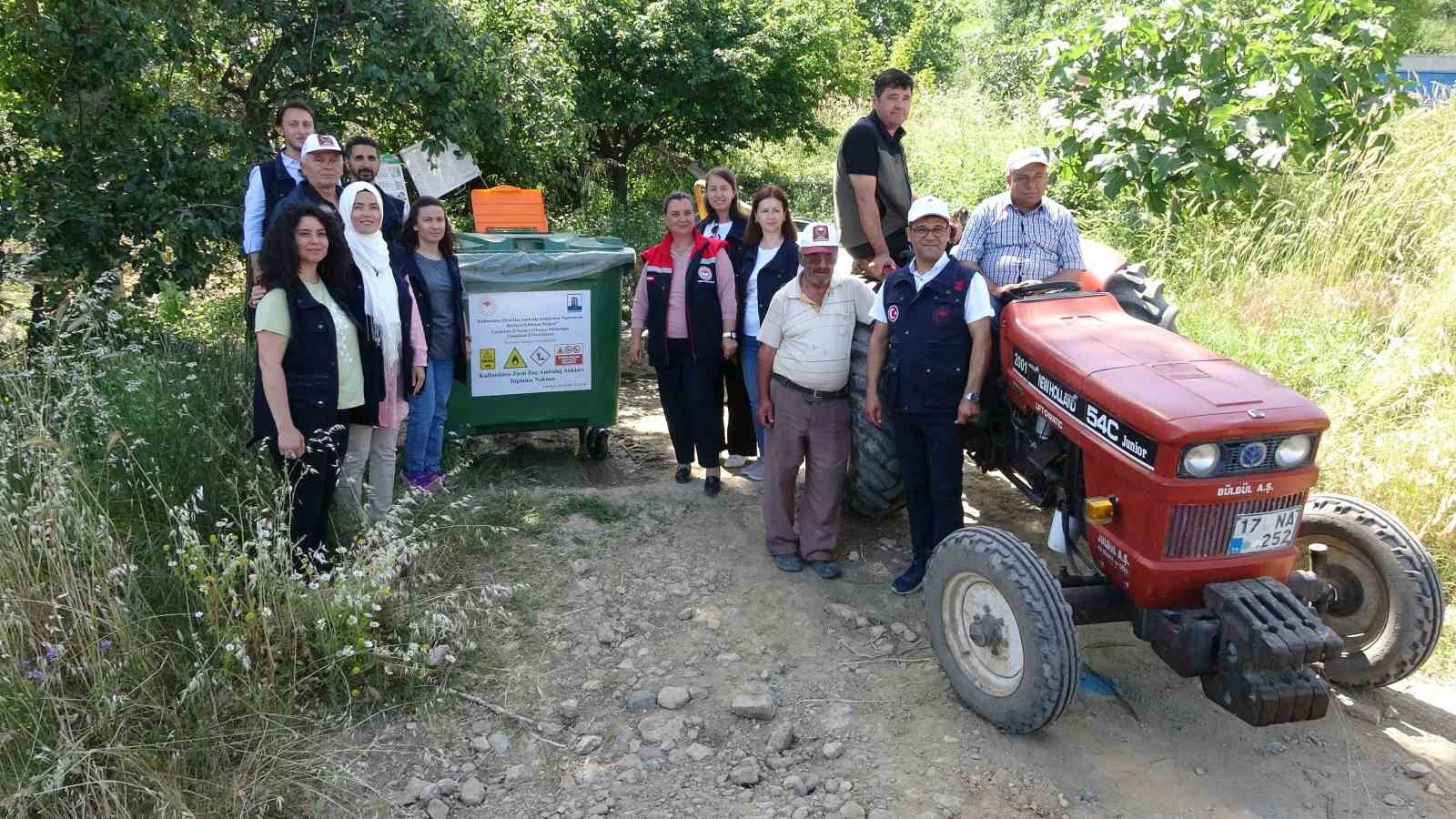 Lapseki’de, 5 Haziran Dünya Çevre Günü’nde zirai ilaç atıklarıyla mücadele başlatıldı
