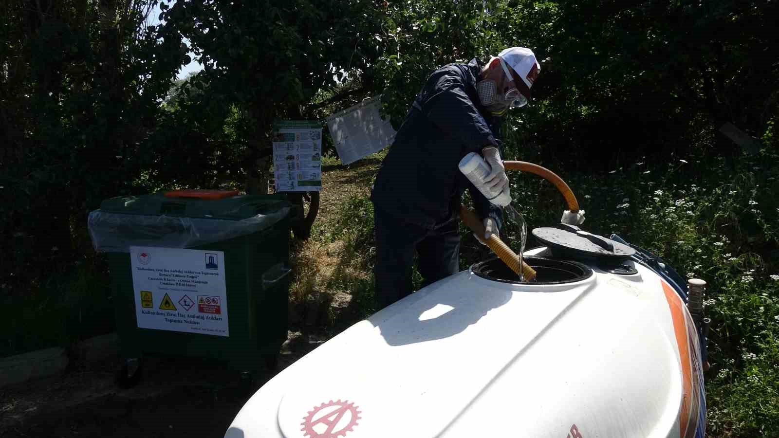 Lapseki’de, 5 Haziran Dünya Çevre Günü’nde zirai ilaç atıklarıyla mücadele başlatıldı
