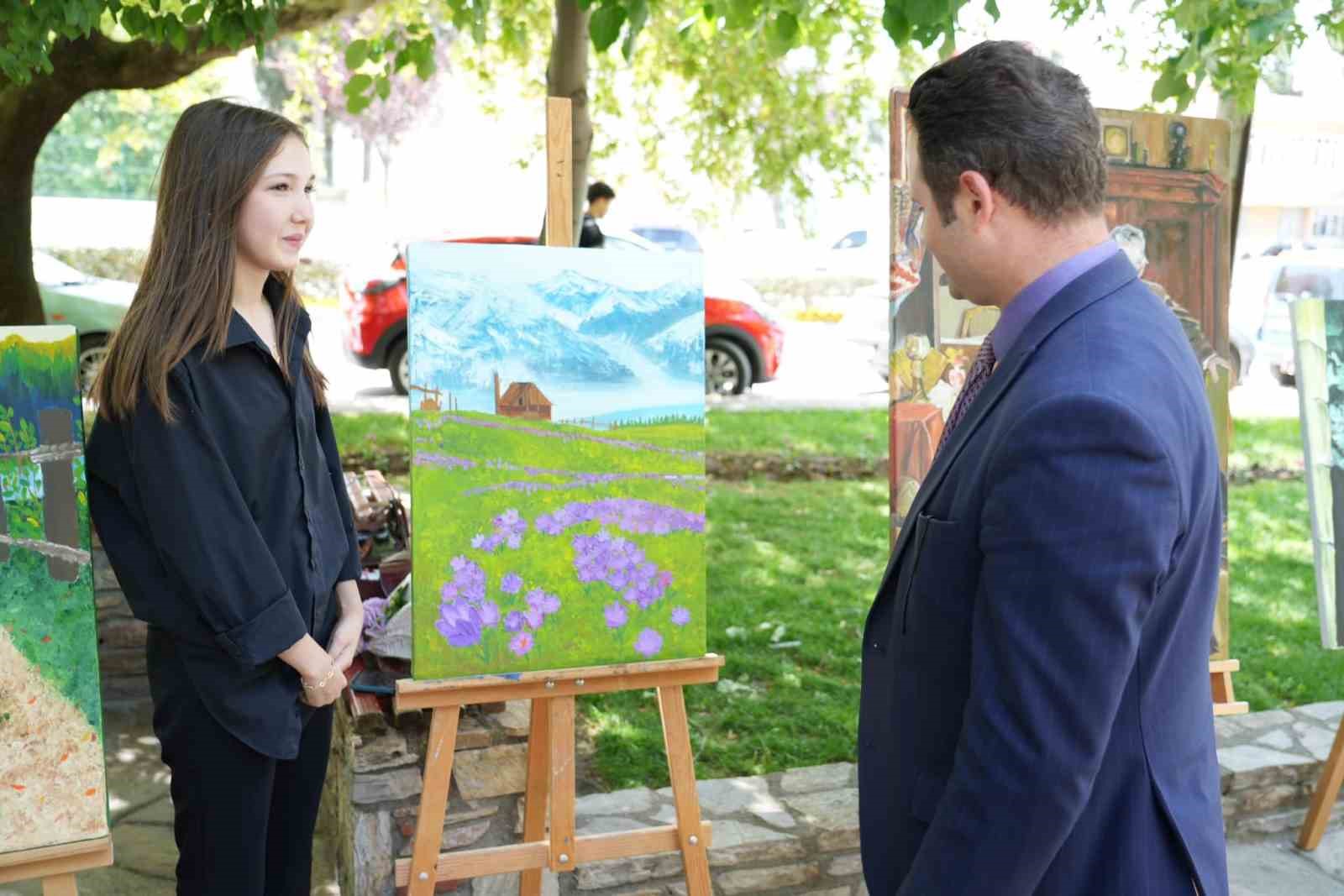 Muğla Güzel Sanatlar Lisesi’nde yılsonu resim sergisi açıldı
