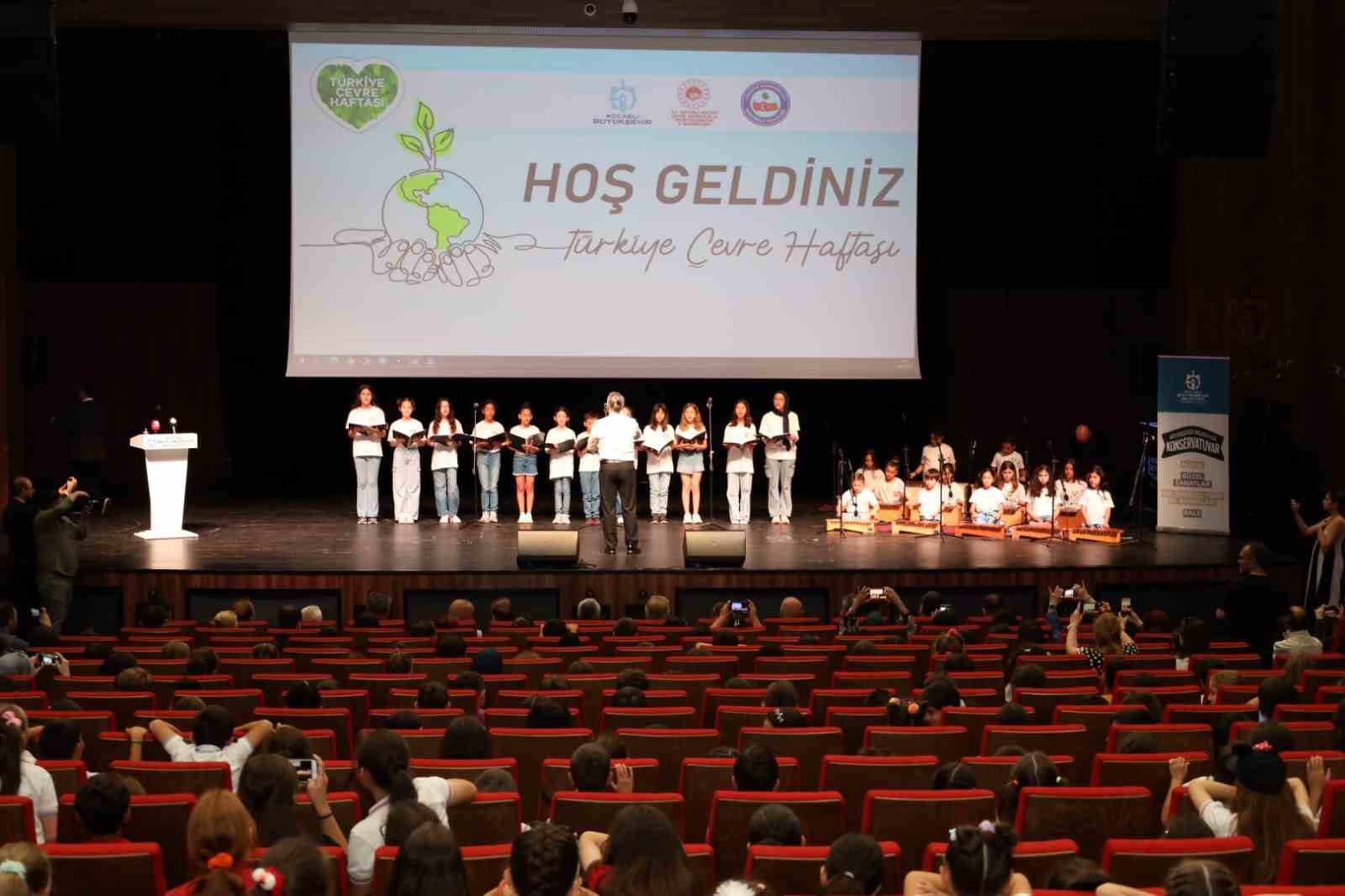 Çocuklar Çevre Haftası’nda hem eğlendi hem öğrendi
