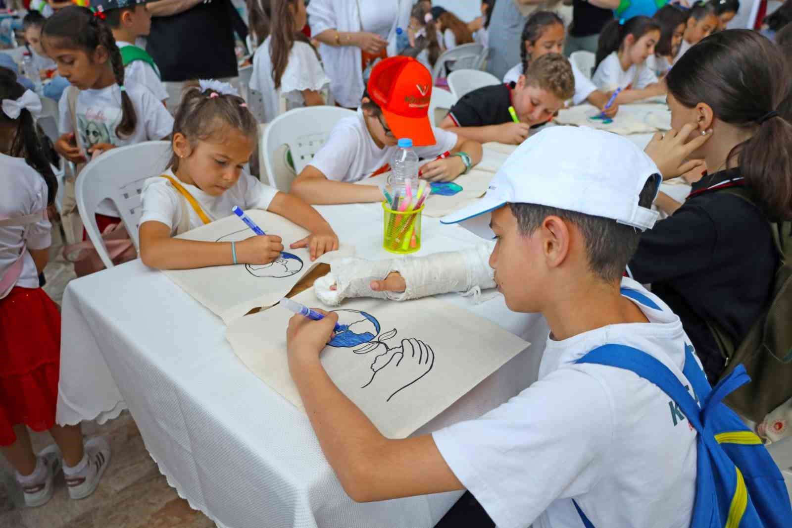 Çocuklar Çevre Haftası’nda hem eğlendi hem öğrendi
