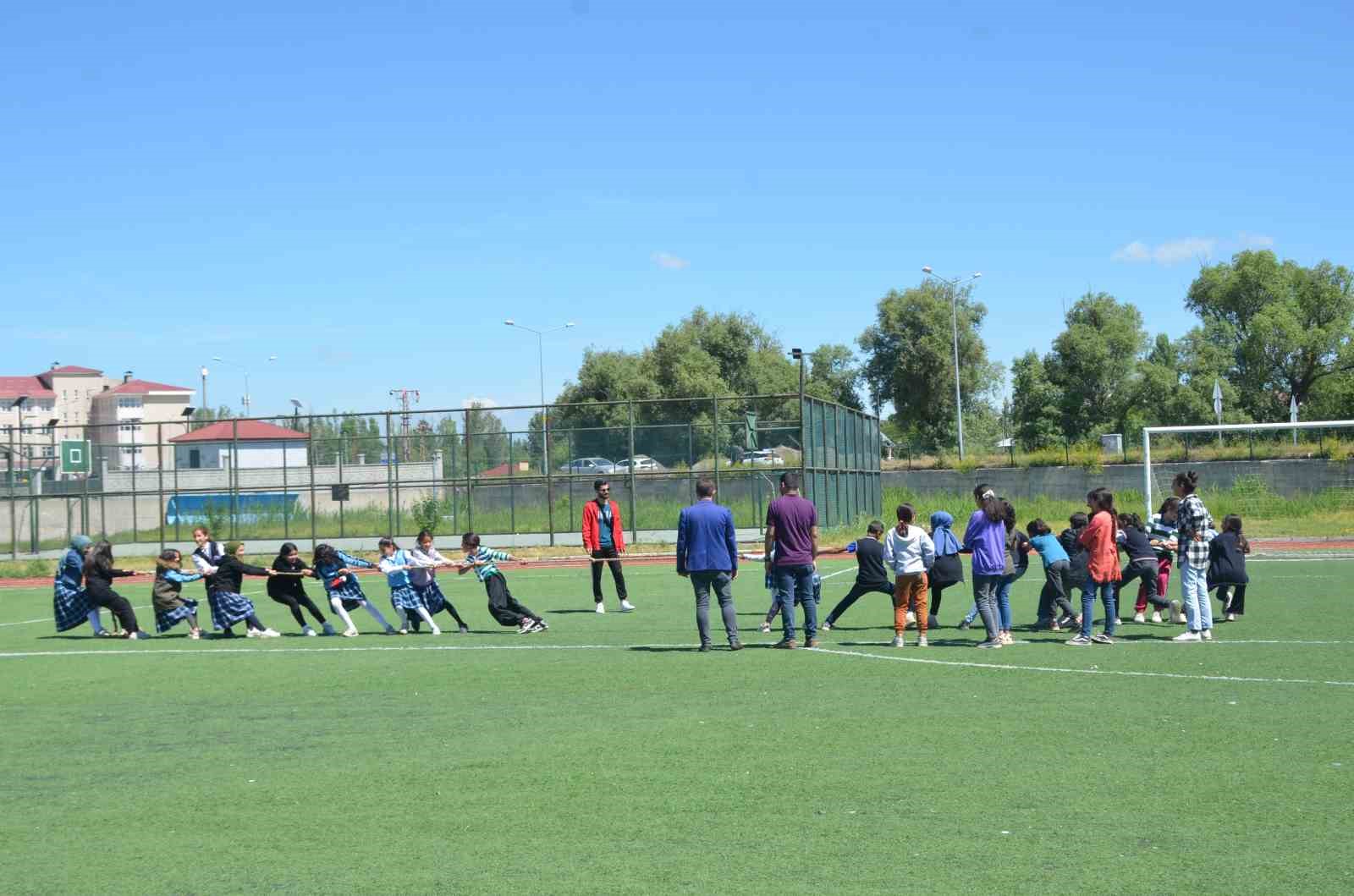 Bulanık’ta ‘Kültür Şenliliği’ düzenlendi
