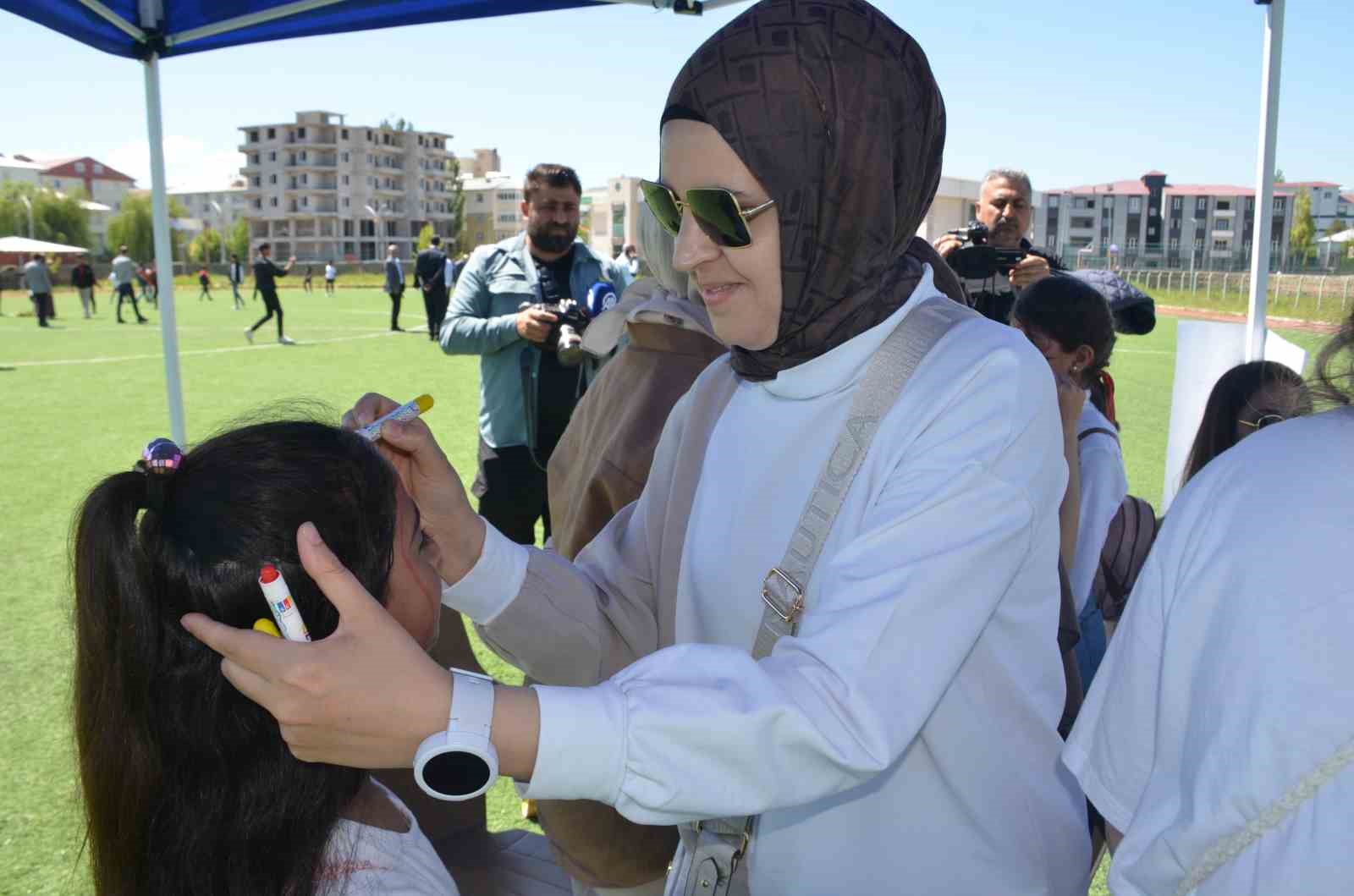 Bulanık’ta ‘Kültür Şenliliği’ düzenlendi
