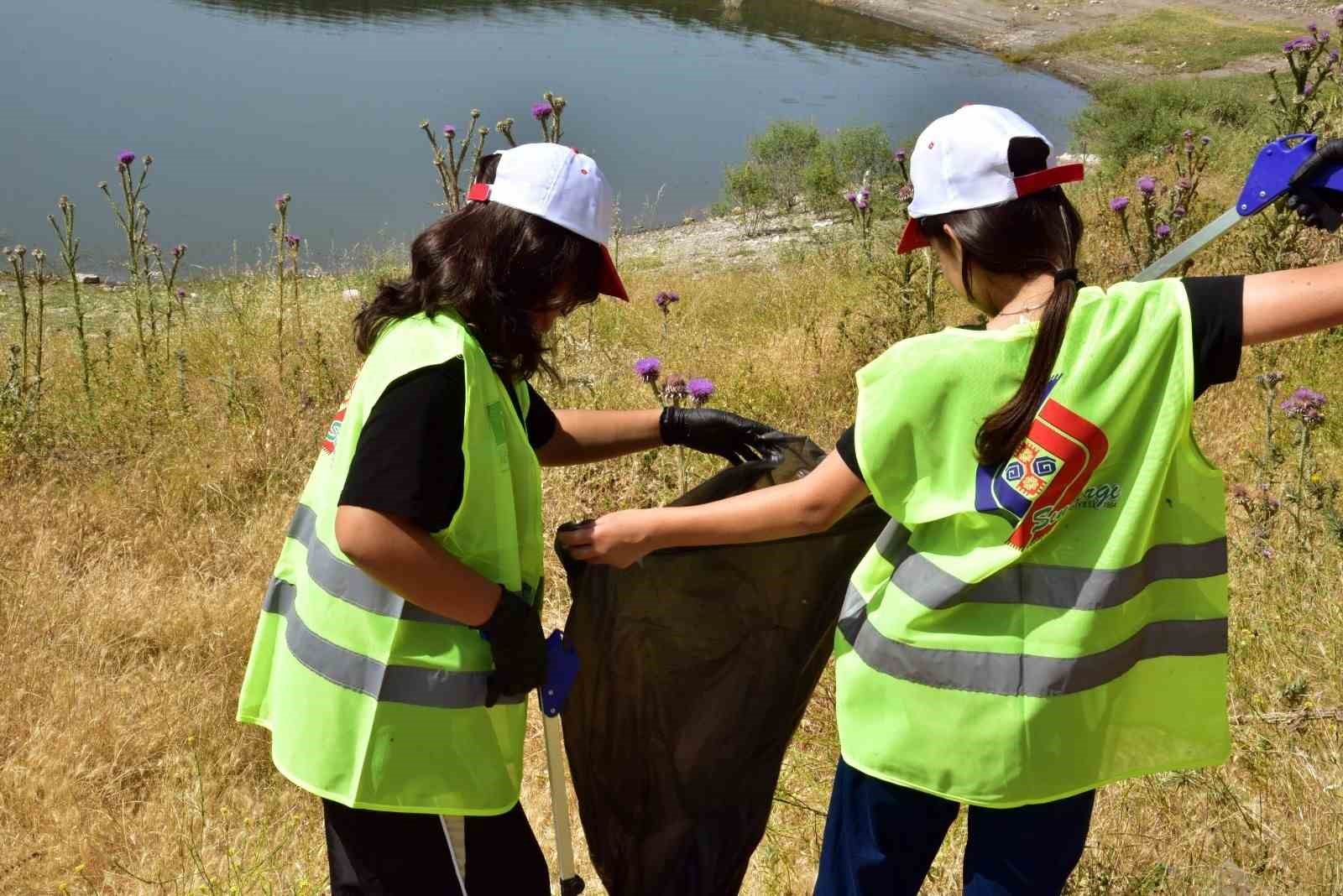 Sındırgı’da temiz çevre etkinlikleri gerçekleştirildi
