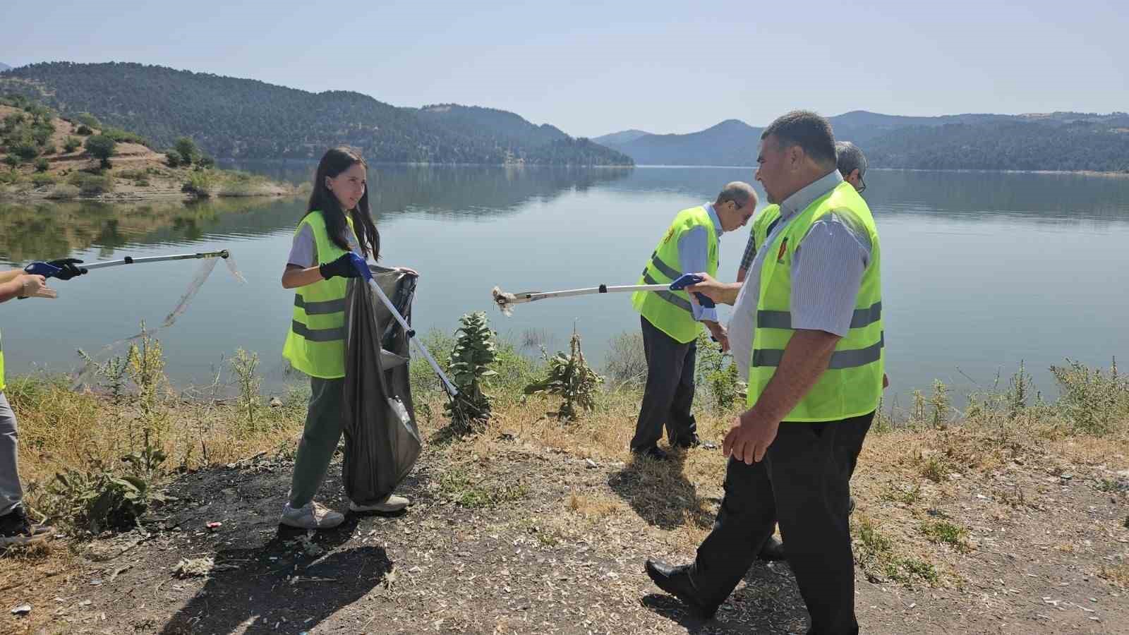 Sındırgı’da temiz çevre etkinlikleri gerçekleştirildi
