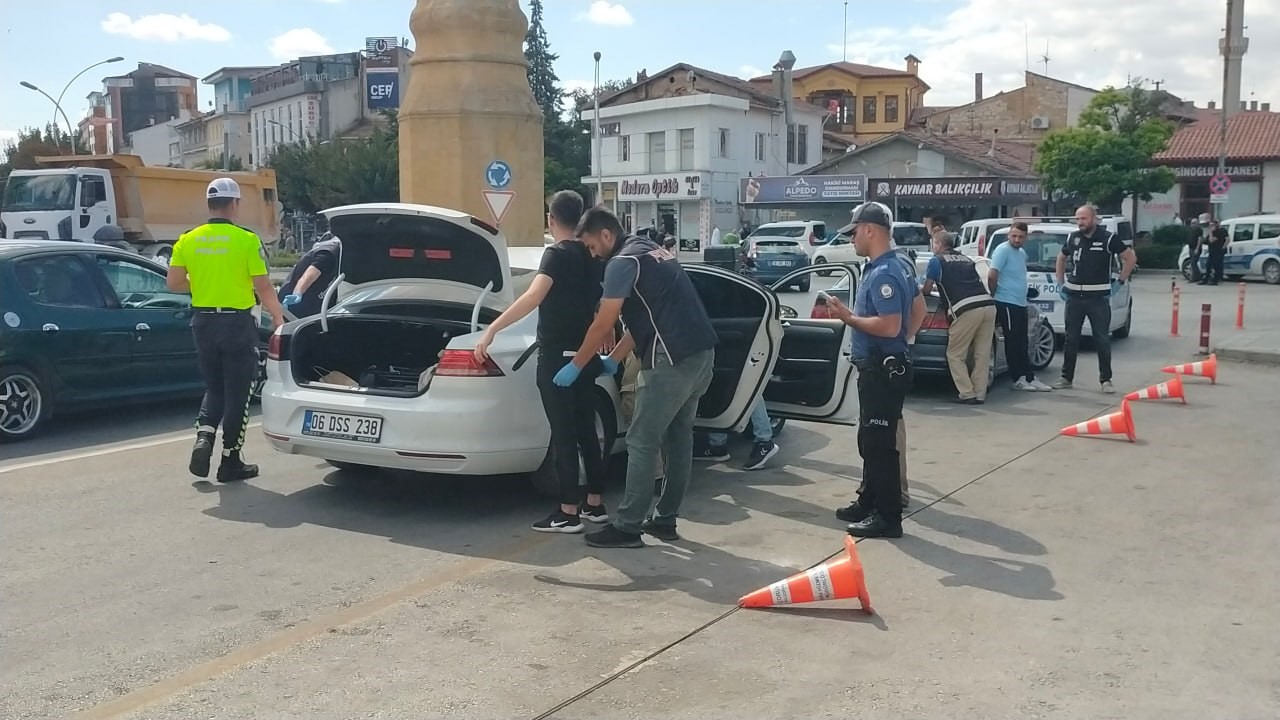 Çorum’da kuralları ihlal eden sürücülere ceza yağdı
